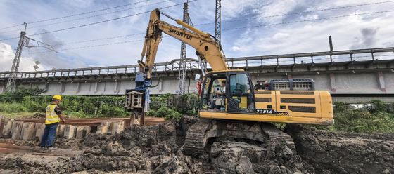 SV-400 Side Grip Pile Driver – Precise Positioning Servo Control And Static Crushing Low Vibration Noise For Sensitive Environments