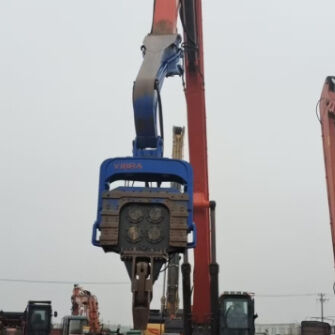Confined Space Adaptation Solution & Low Noise Eco Friendly Operation – FV-330 Solar Pile Driver For Photovoltaic Foundations