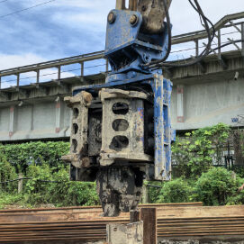 Side Grip Pile Driver – Bidirectional Tilt Driving Head & Low Noise Eco Friendly Operation – Ultimate Low-Headroom Piling Solution