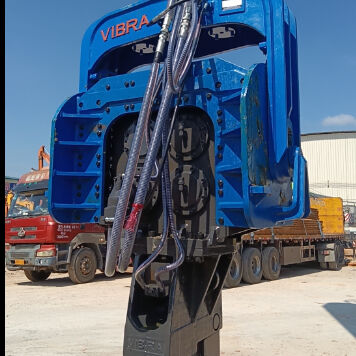High Impact Energy Per Blow Four Eccentric Pile Driver – Integrated Control Valve Assembly & High-Flow Merging Valve Unit