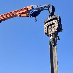 Pile Driver Excavator Mounted Design With Flexible Used Options