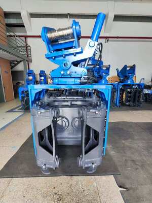Le levage lourd redéfini : Engin de battage à poignée latérale SV-400 – Force de 656 kN, pince inférieure de 490 kN, compatible avec les excavatrices de 32 à 40 t