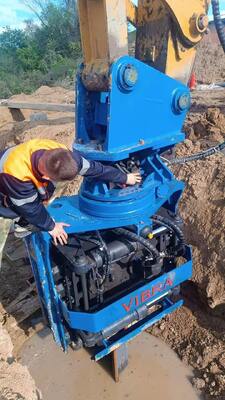 SV-400 Side Grip Pile Driver For 32-40 Ton Excavators  558kN Force & Wide Frequency Range