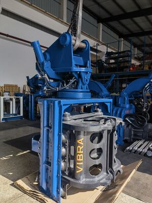 Compact Structure Confined Spaces Hot Sale – SV300 Side Grip Pile Driver from High Quality Side Grip Pile Driver Manufacturer